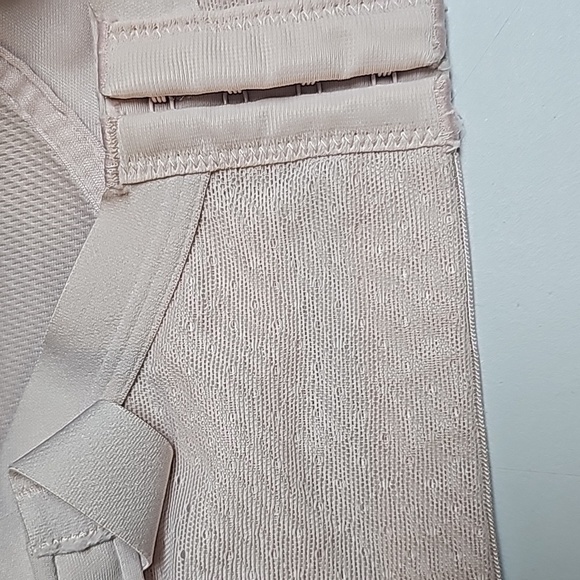 Vanity Fair Wireless Bra 44DD Light Pink - Picture 5 of 10